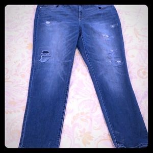 Chico’s distresses skinny jean